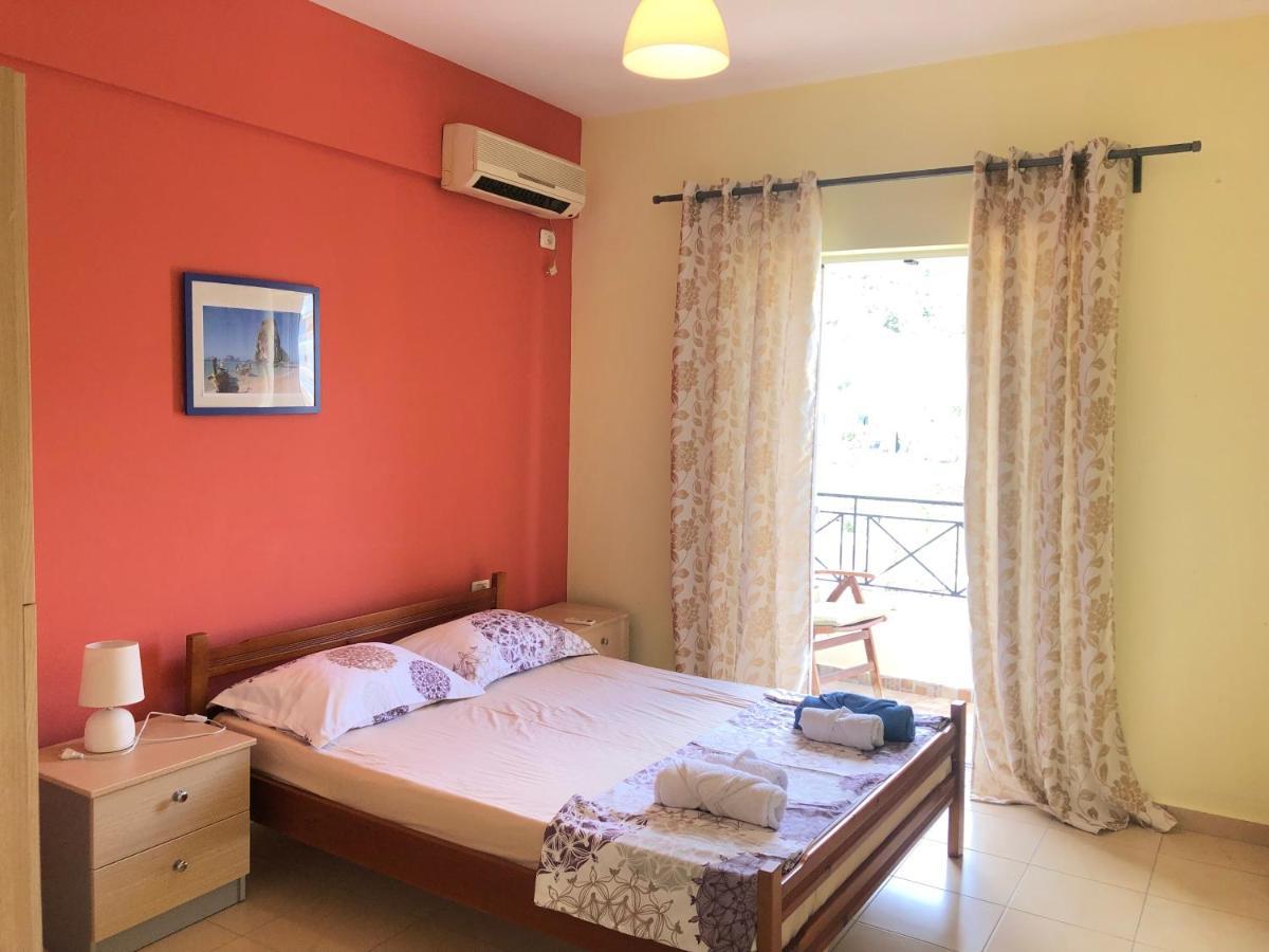 Apartament Veizi's