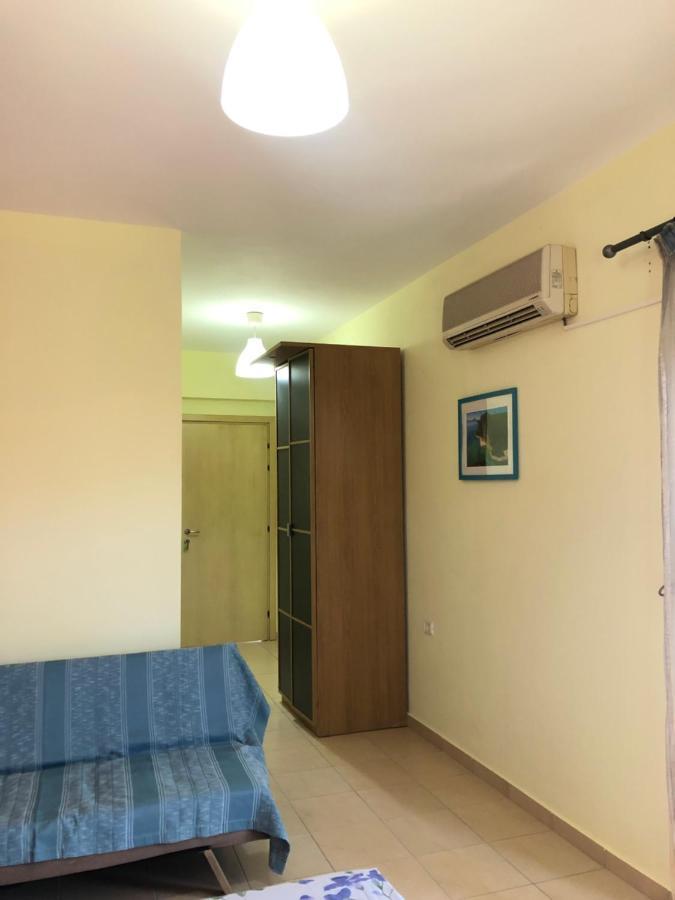 Veizi's Apartament