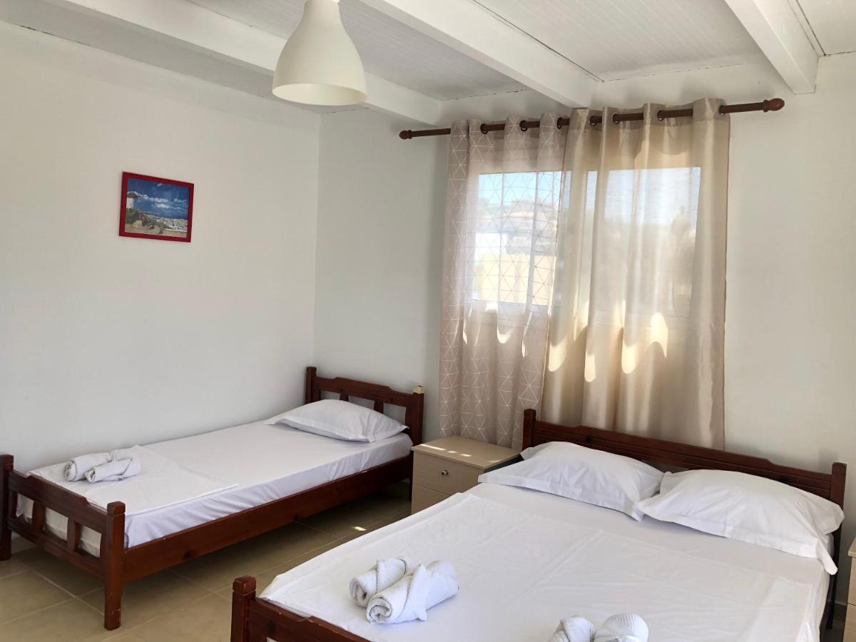 Veizi's Apartament *