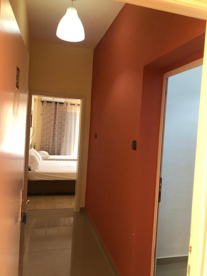 Veizi's Apartament *