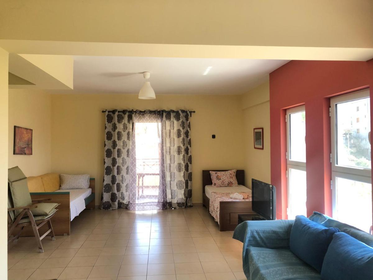 Veizi's Apartament