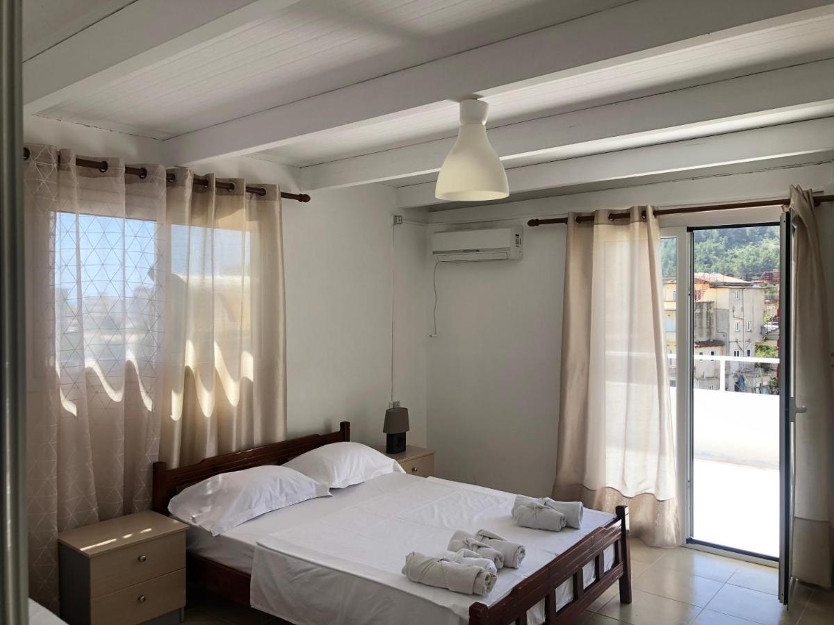 Apartament Veizi's